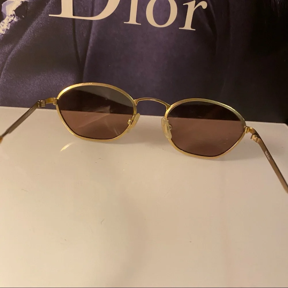 Isaac‎ Mizrahi IM136 Jane Doe sunglasses